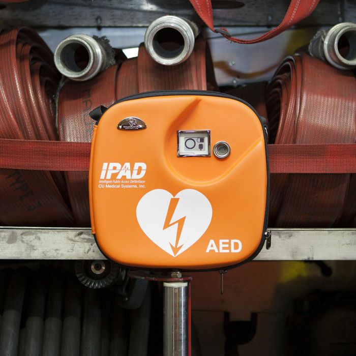 Automatski defibrilator