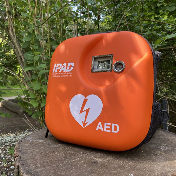 Automatski defibrilator za javne prostore