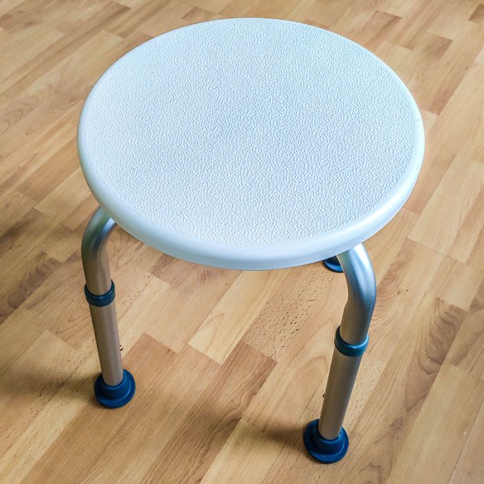 Okrugli stolac za tuširanje