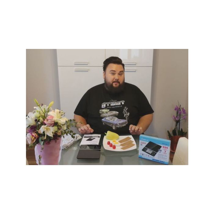 Nutricionistička vaga za analizu namirnica, Jacques Houdek